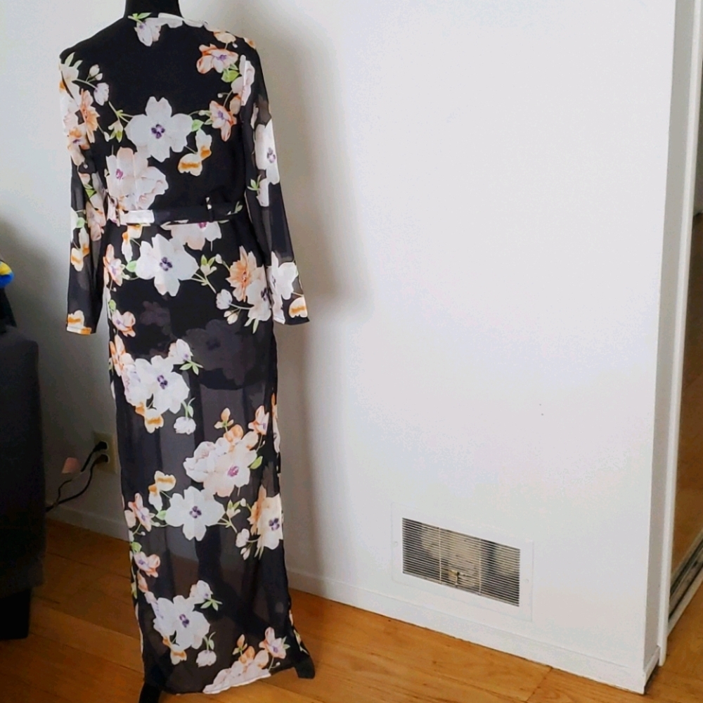 Romper - Picture 3 of 4